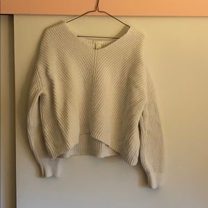 H&M White Cropped Sweater